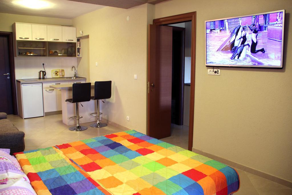 Apartments Camilla Radovici Buitenkant foto